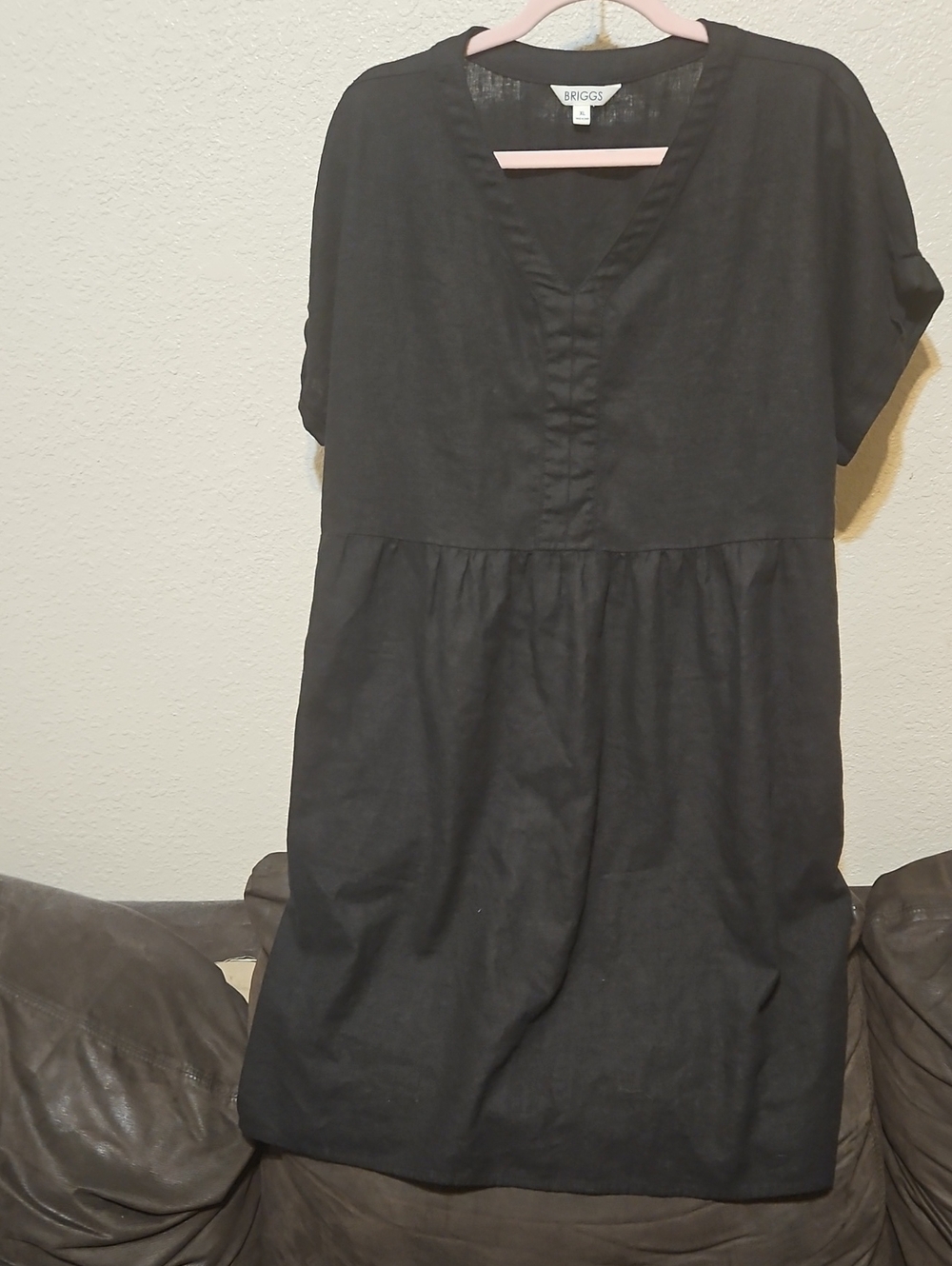 Briggs New York Linen Blend Black V-Neck Midi Dress